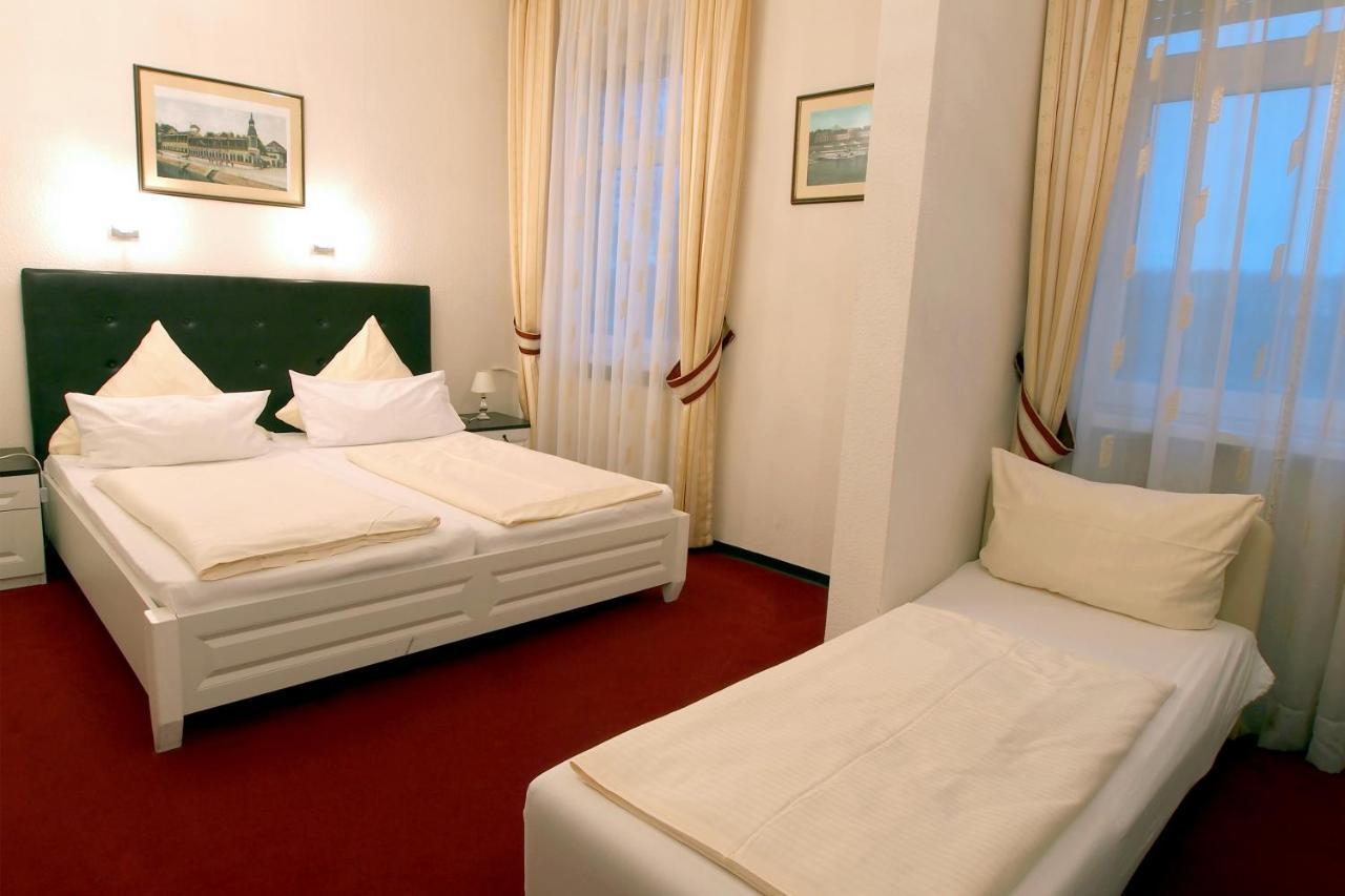 Hotel Am Schloss Biebrich فيسبادن المظهر الخارجي الصورة